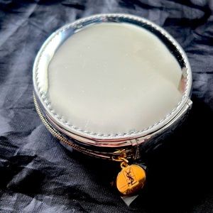 YSL beauty around zipper BN